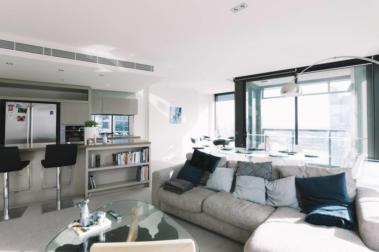 Experience Waterfront Luxury With Views Apartment Melbourne Exterior foto